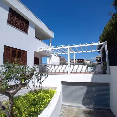 Carachouse Gasthuis *