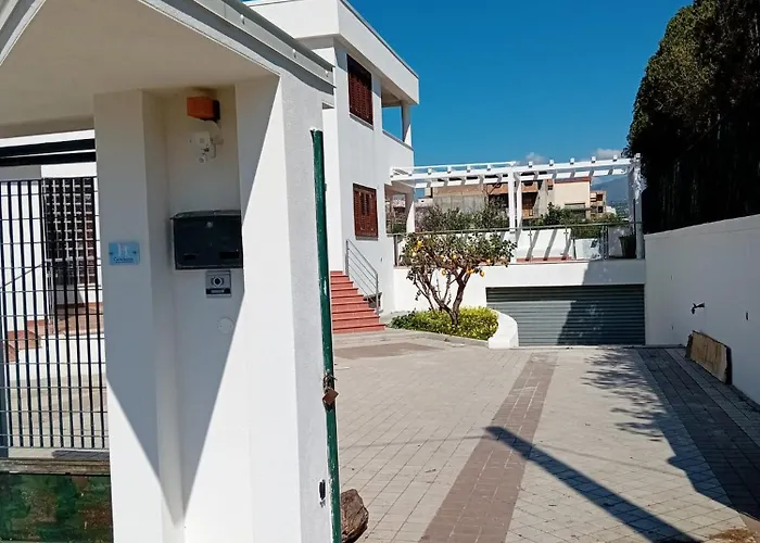 Carachouse Πανσιόν