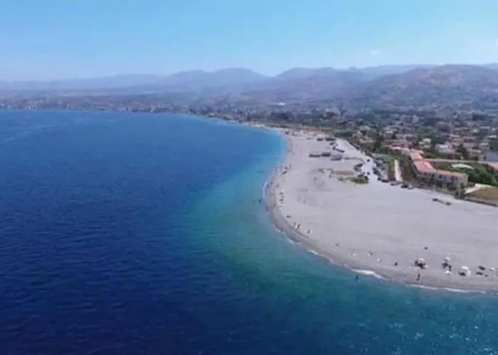 Πανσιόν Carachouse Pellaro