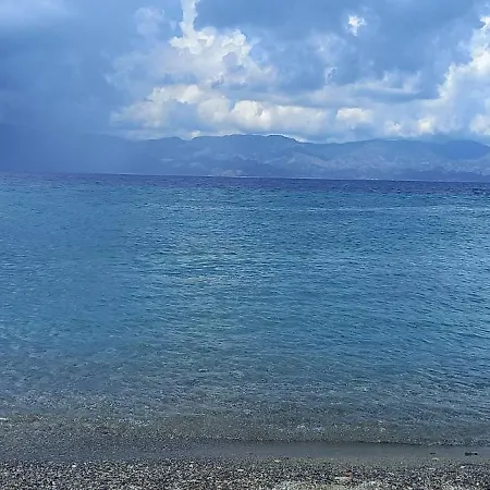 Carachouse Gæstehus